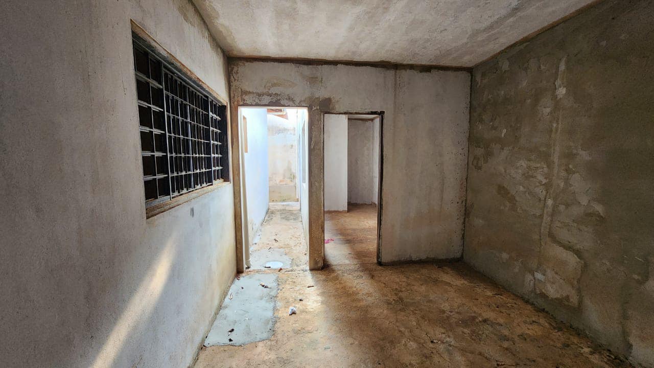 CASA RESIDENCIAL EM FASE DE ACABAMENTO FINAL- EXCELENTE LOCALIZAÇÃ, Rua João Pessoa, n 39- Centro