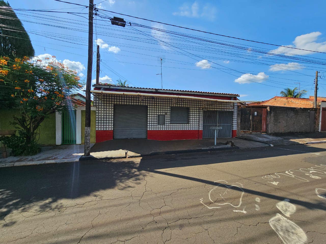 Casa Rua Francisco Cressoni, 425- Conjunto Habitacional Etore Marquezelli