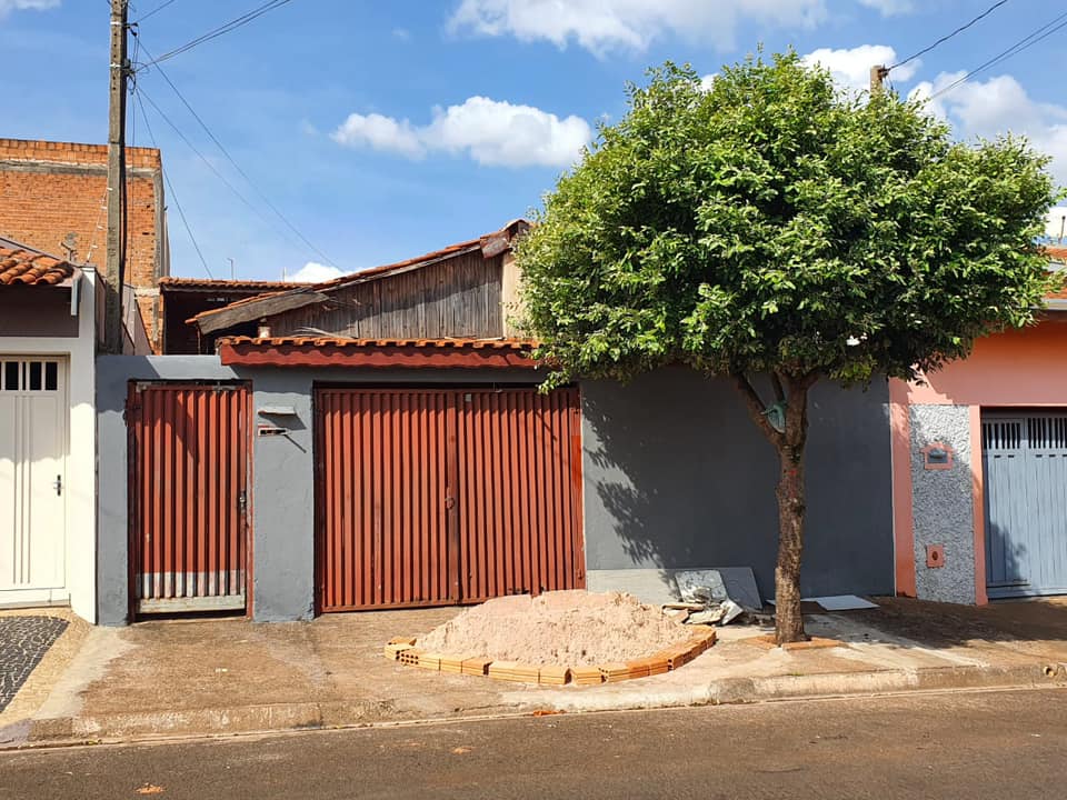 Casa  Rua José Viera Martins, nº 67 - Santa Luzia