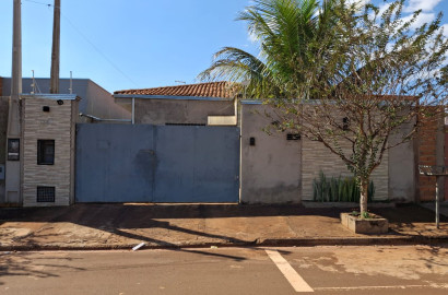 Avenida Brasil , n1263- Parque Varotti