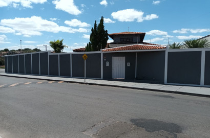 EXCELENTE CASA DE ALTO PADRÃO EM SÃO JOSÉ DO RIO PARDO