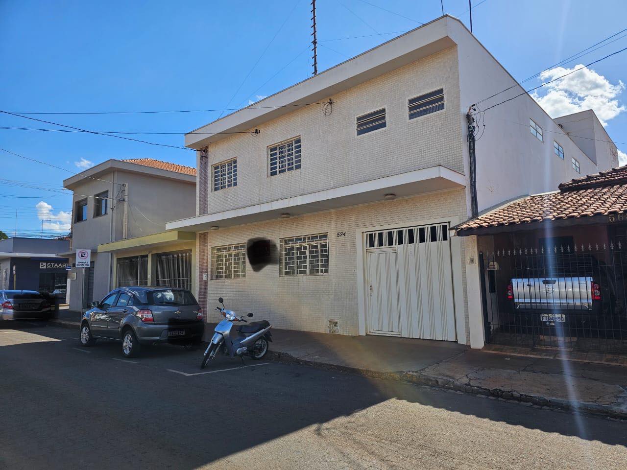 PRÉDIO COMERCIAL/RESIDENCIAL EXCELENTE LOCALIZAÇÃO Rua Treze de Maio, n574- Centro