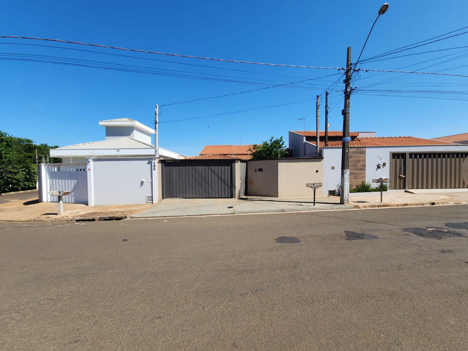 Casa Rua Ernesto Bussaglia , n 180 - Jardim Pedro Ometto