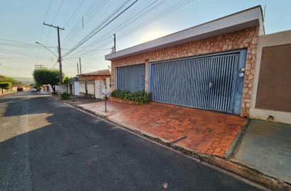 Casa Rua Albino Schiavon, n 112- Conjunto Habitacional Ada Dedini Ometto