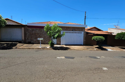 Casa Rua Hidelbrando Deperon, n100- Conjunto Habitacional Duílio Posse