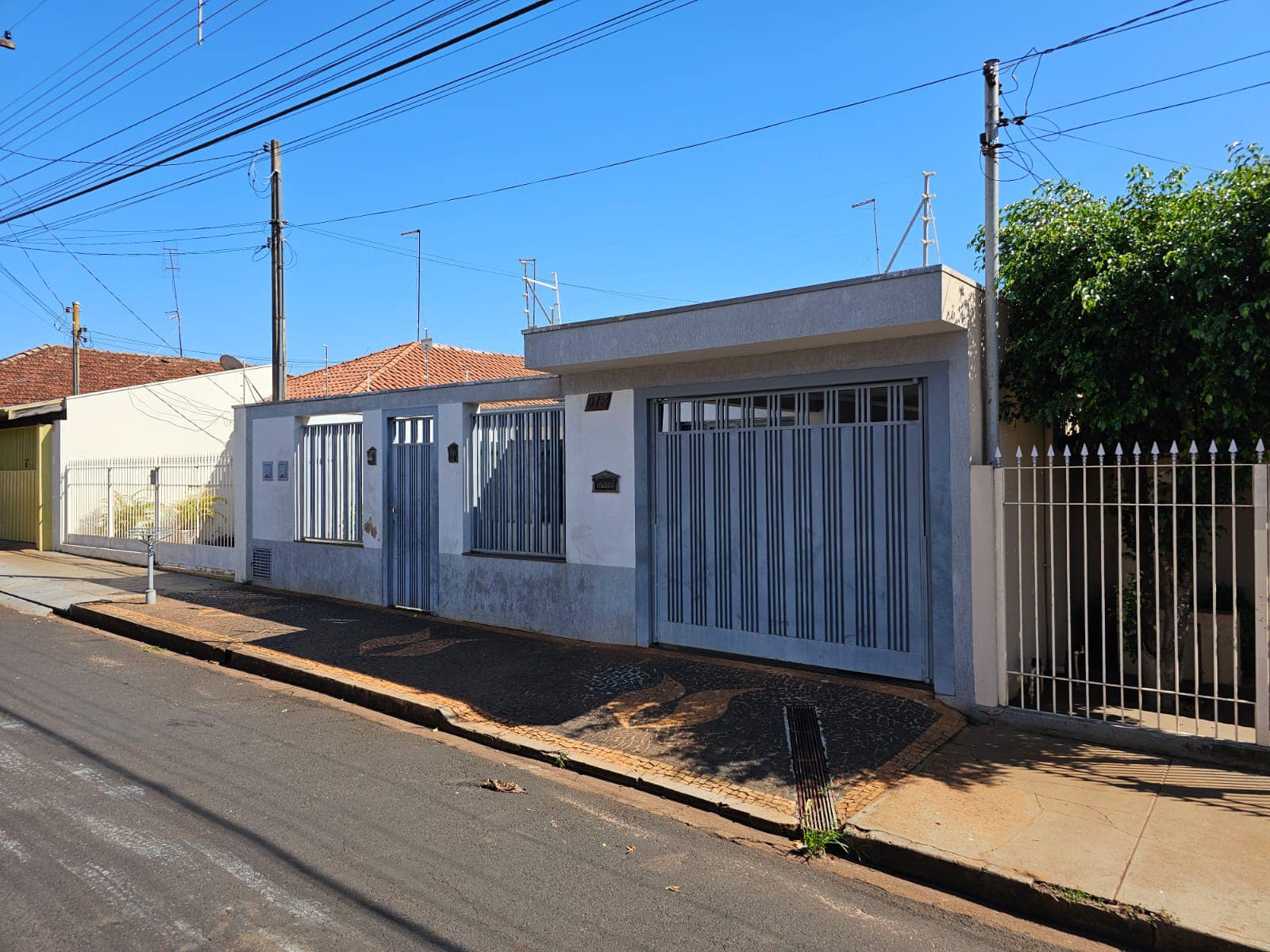 Casa / Sobrado Residencial Excelente Localização, Rua Prudente de Moraes, n917- Vila Bortone