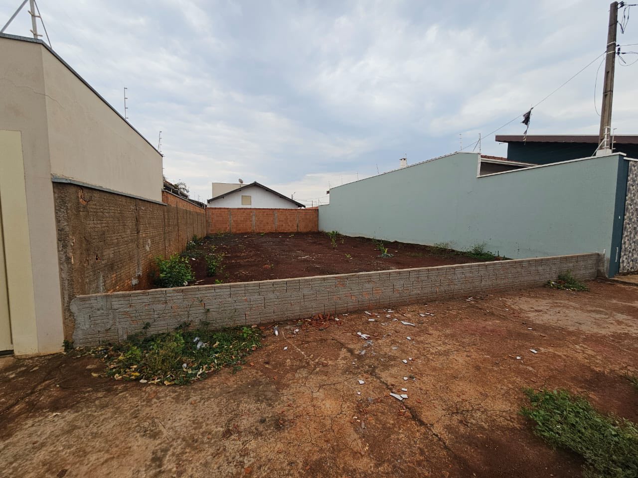 Terreno Rua Jasmins , n 131, Lote 12 da quadra G - Jardim Bela Vista