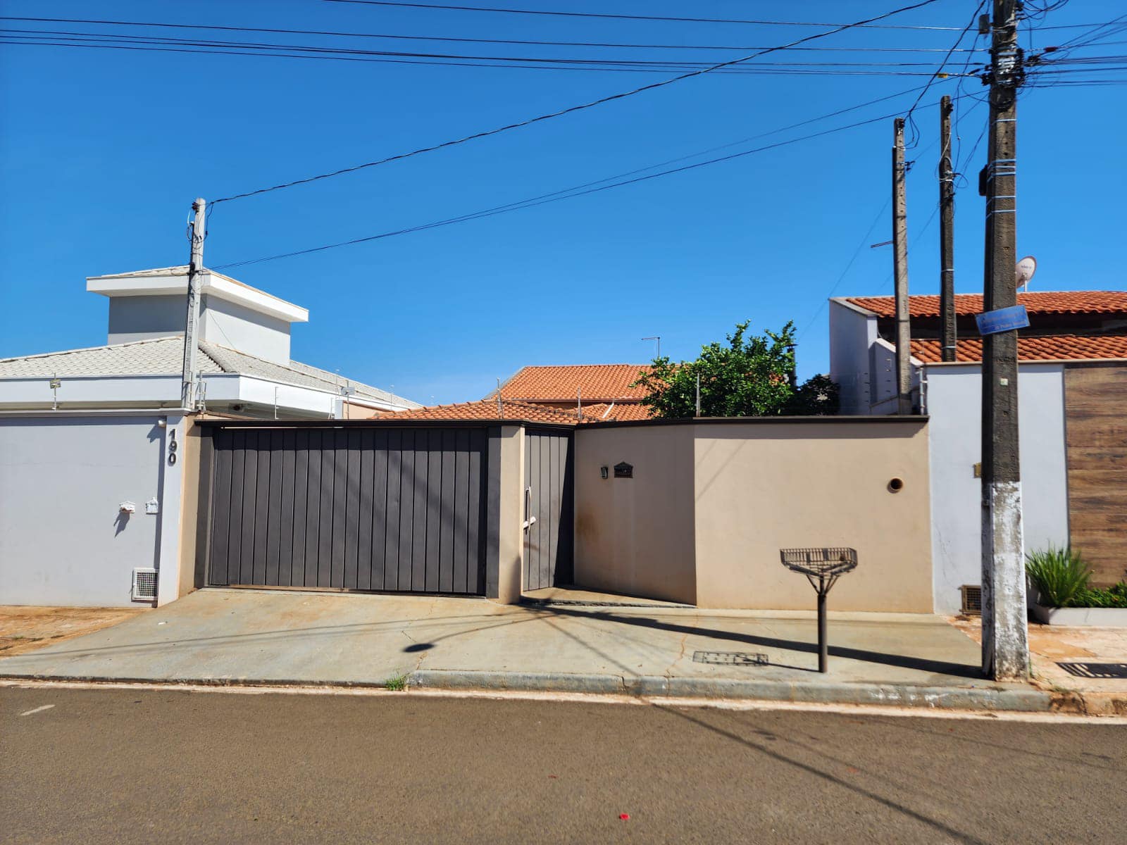Casa Rua Ernesto Bussaglia , n 180 - Jardim Pedro Ometto