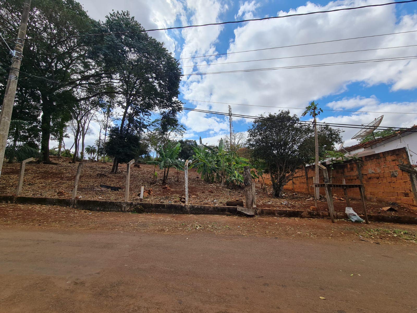 Terreno  na Cahoeira de Emas, Avenida Paulo Furlan/ Rua Moacyr Furlan