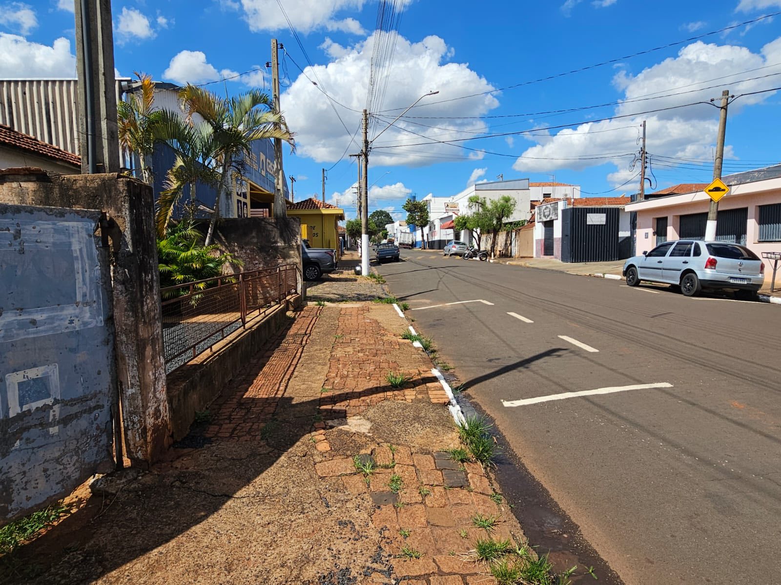 Casa na Avenida do Café, n 1020- Centro