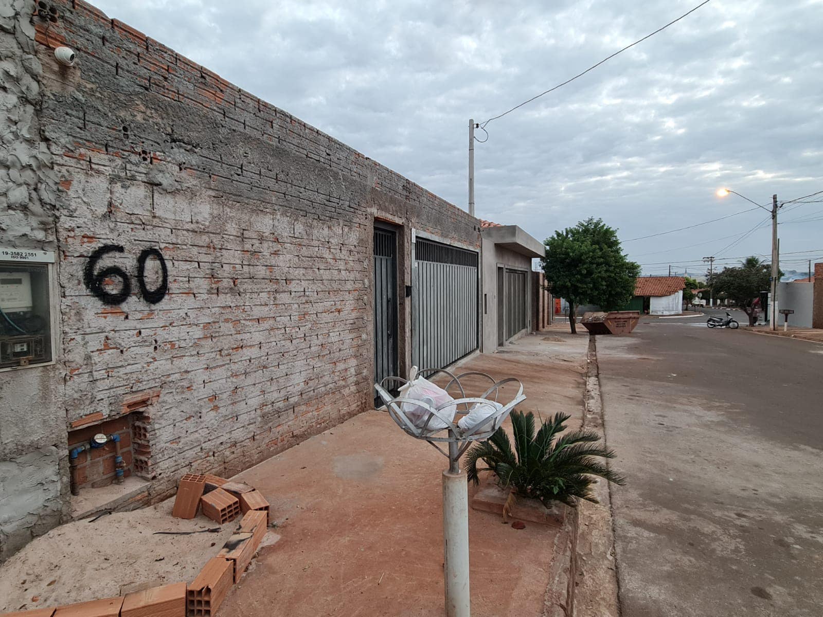 Casa na Rua Tocantins , n 60- Parque Varotti