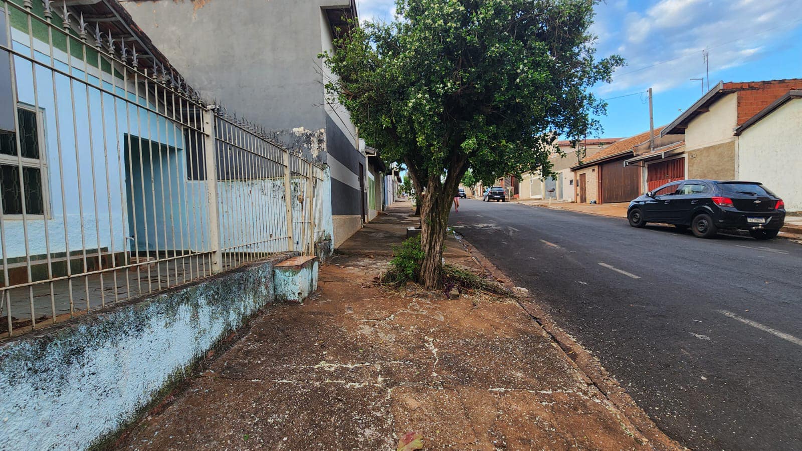 Casa Rua Giacomo Brianezi, n 288, Jardim das Palmeiras