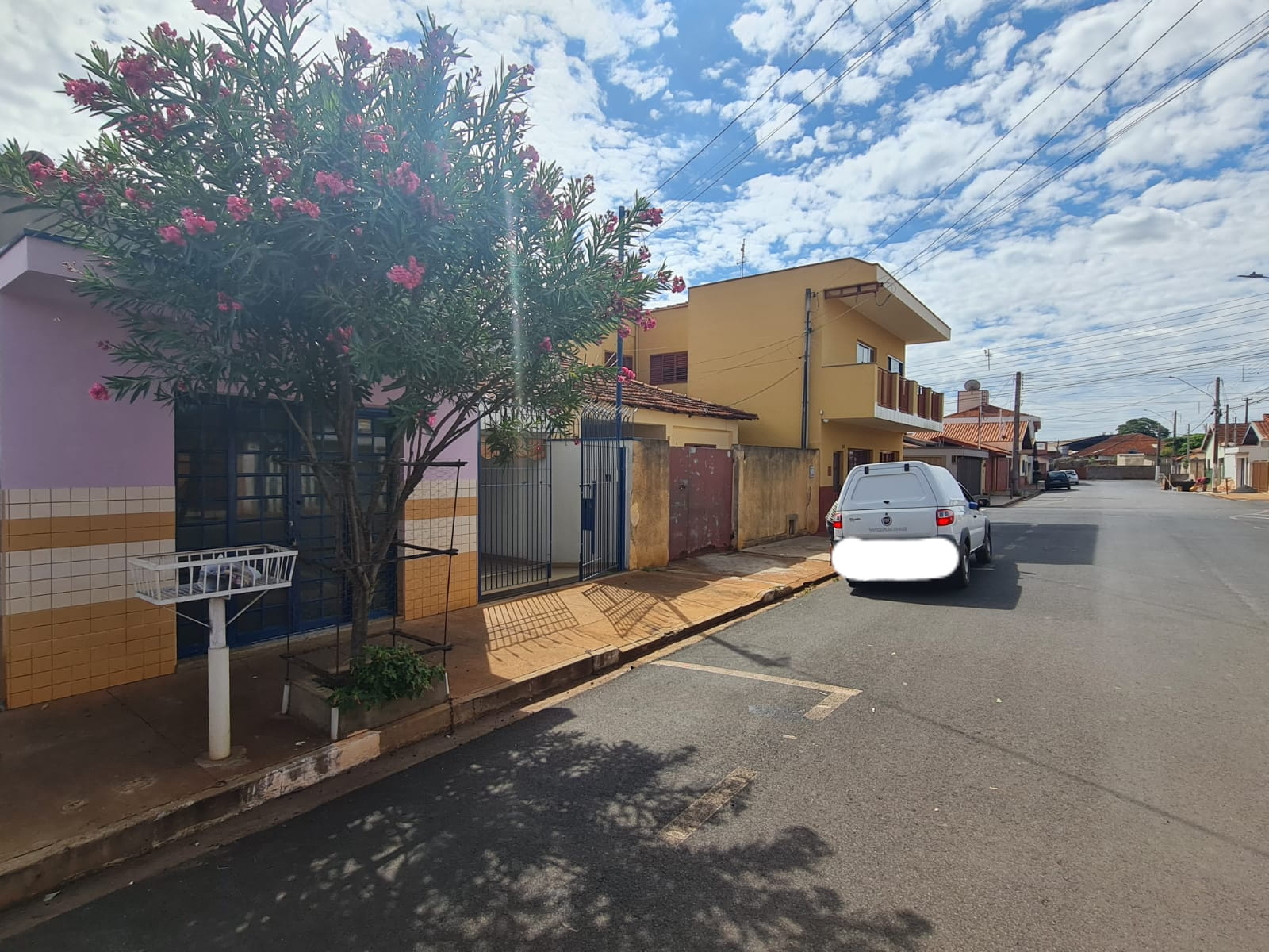 CASA RESIDENCIAL E COMÉRCIO Rua Agostinho de Biase, n 96- Jardim Brasil
