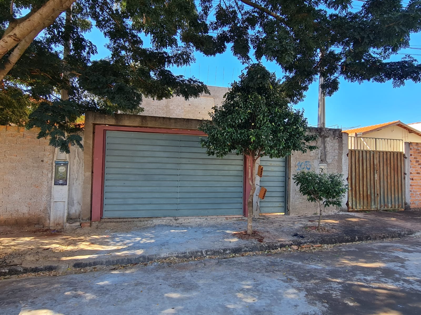 SOBRADO em Construção, na Rua Rio De Janeiro, n 105- Parque Varotti