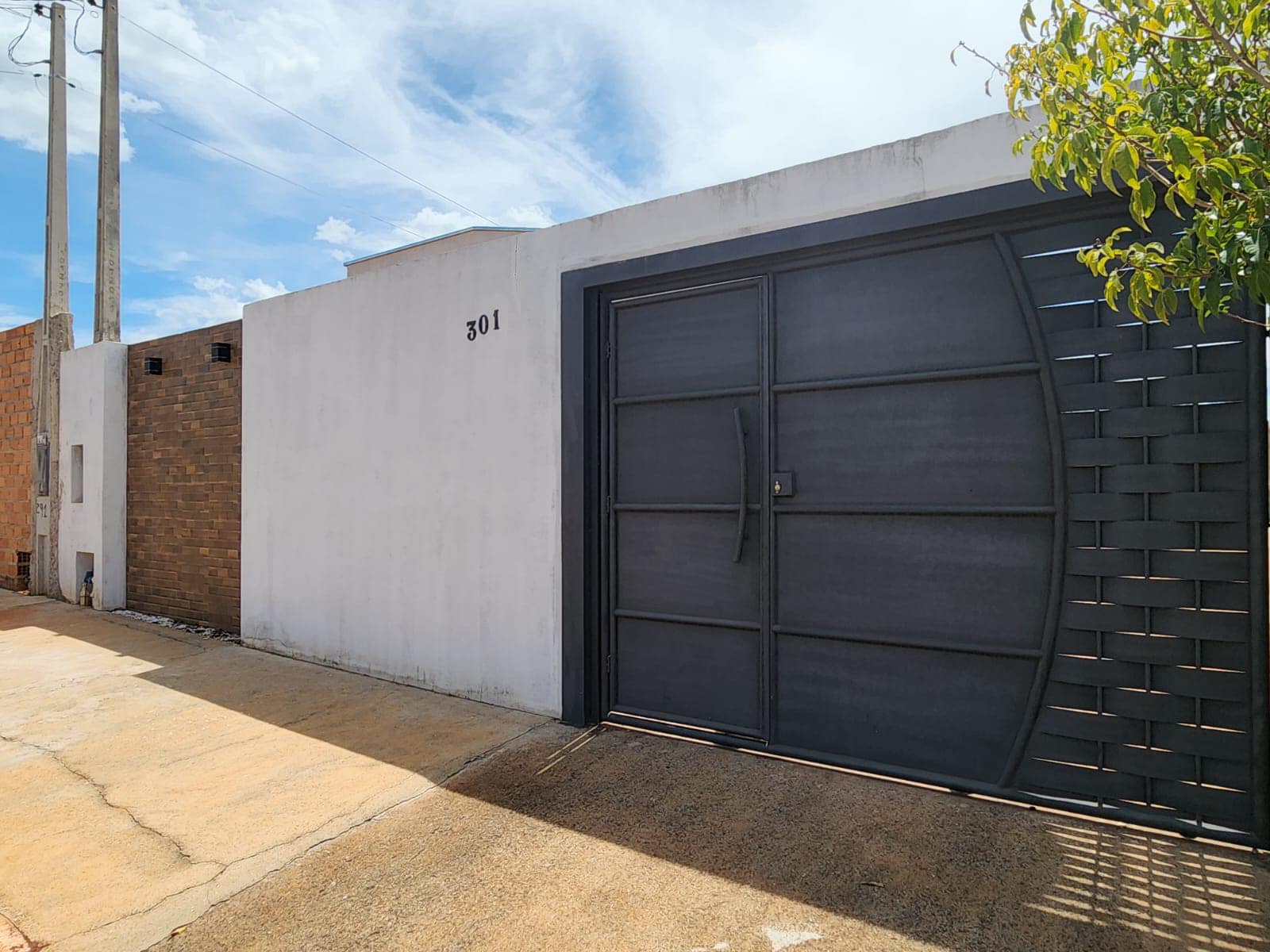 Casa Rua Maria de Lourdes Bortoloto, n301- Jardim Santa Clara