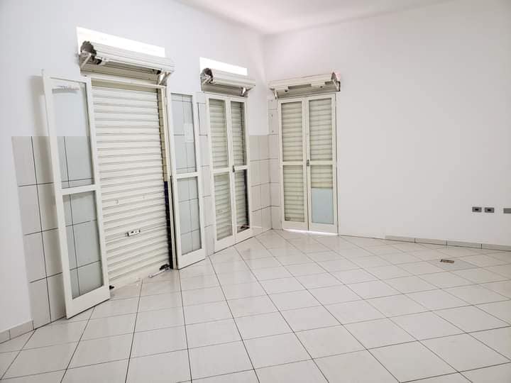 Rua Crispim de Abreu , n 494- Centro / Comércio ,  Rua Coronel Penteado, n251- Centro EXCELENTE LOCALIZAÇÃO