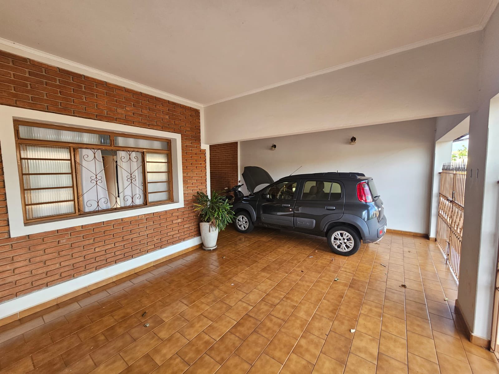 Casa Avenida Quinze de Novembro , n1200- CENTRO ( ÓTIMA LOCALIZAÇÃO)