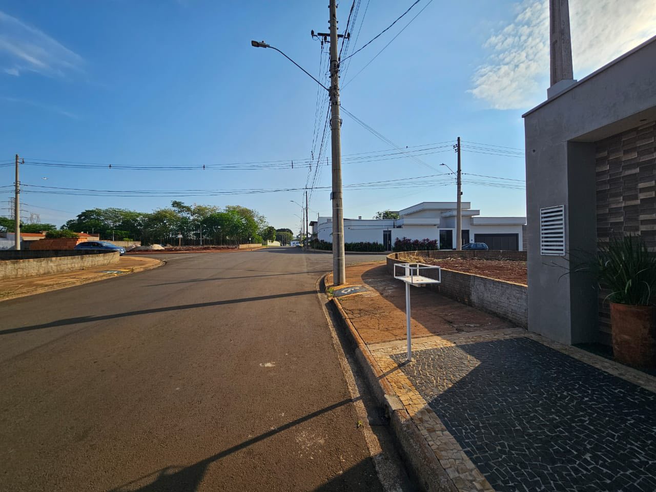 Terreno de Esquina - Jardim Milano