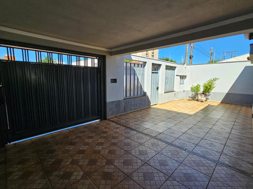 Casa / Sobrado Residencial Excelente Localização, Rua Prudente de Moraes, n917- Vila Bortone