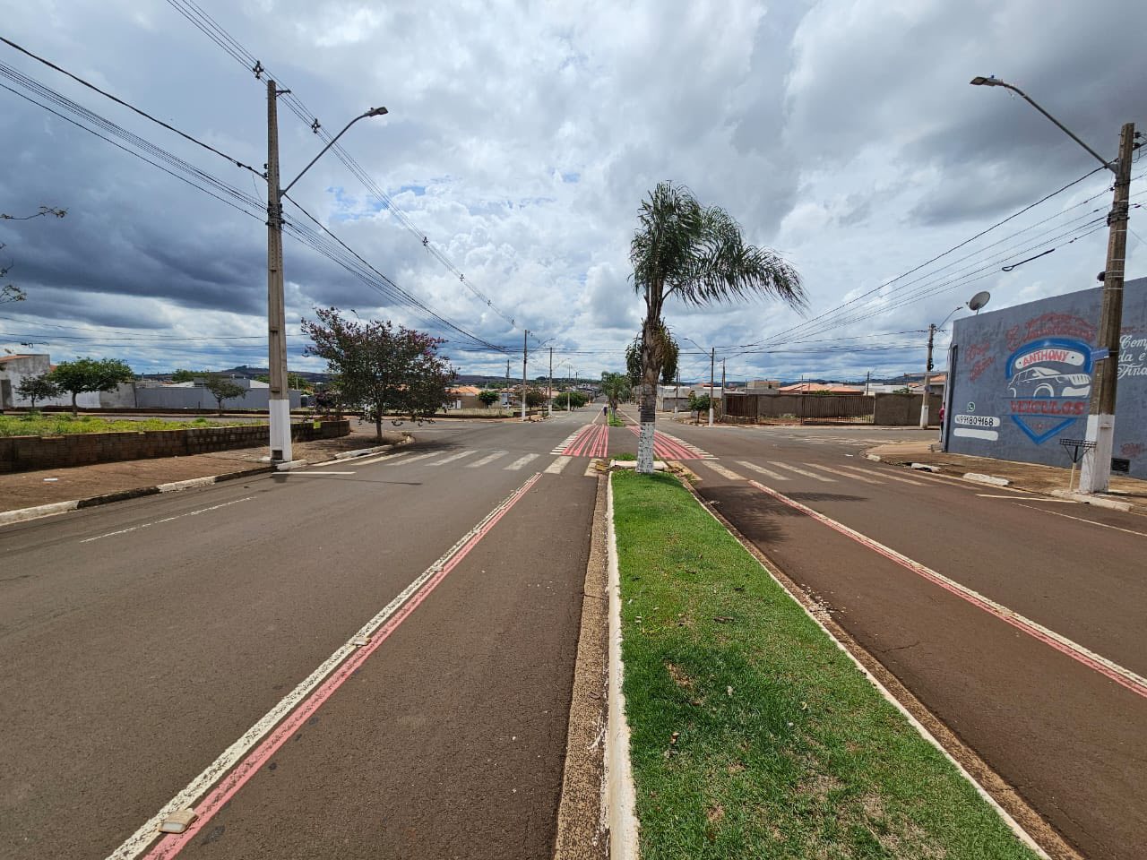 Terreno Esquina Avenida Brasil, n962, Lote 01 da quadra 33- Parque Varotti