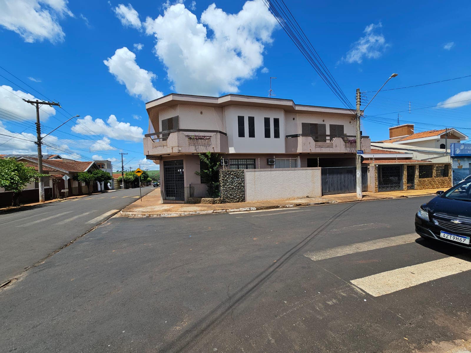 SOBRADO RESIDENCIAL E COMÉRCIO, Rua Coronel Rosa , n 330- Centro