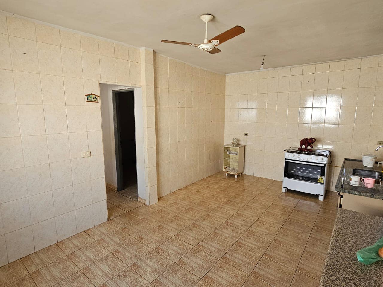 Casa Rua Francisco Cressoni, 425- Conjunto Habitacional Etore Marquezelli