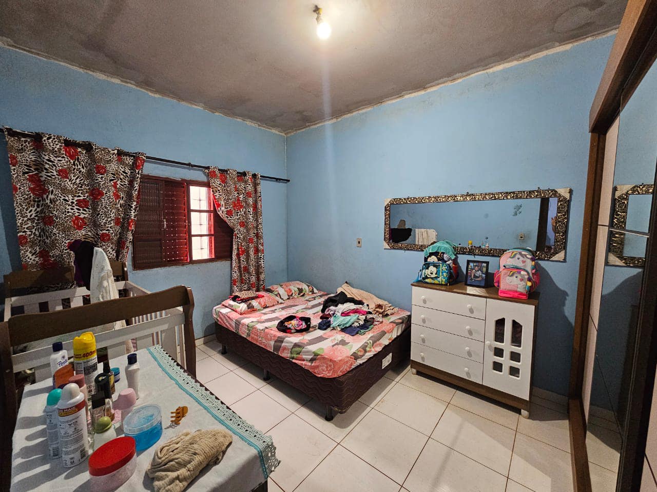 SOBRADO RESIDENCIAL Rua Paraíba , n181- Parque Varotti