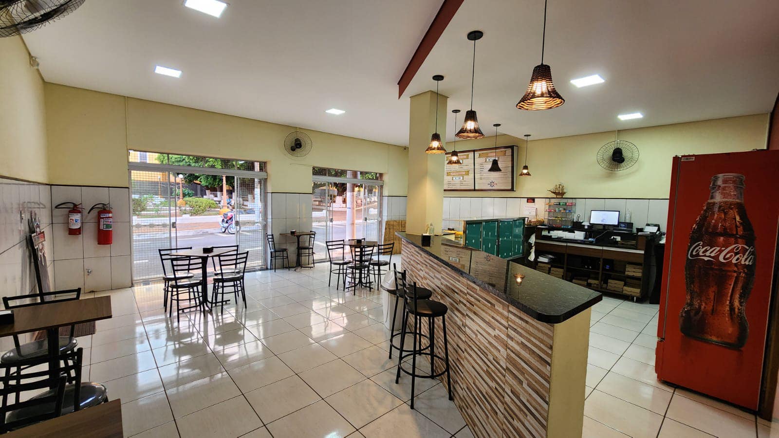 IMÓVEL COMERCIAL E RESIDENCIAL NO CENTRO / ÓTIMA LOCALIZAÇÃO Rua Prudente de Moraes, n527