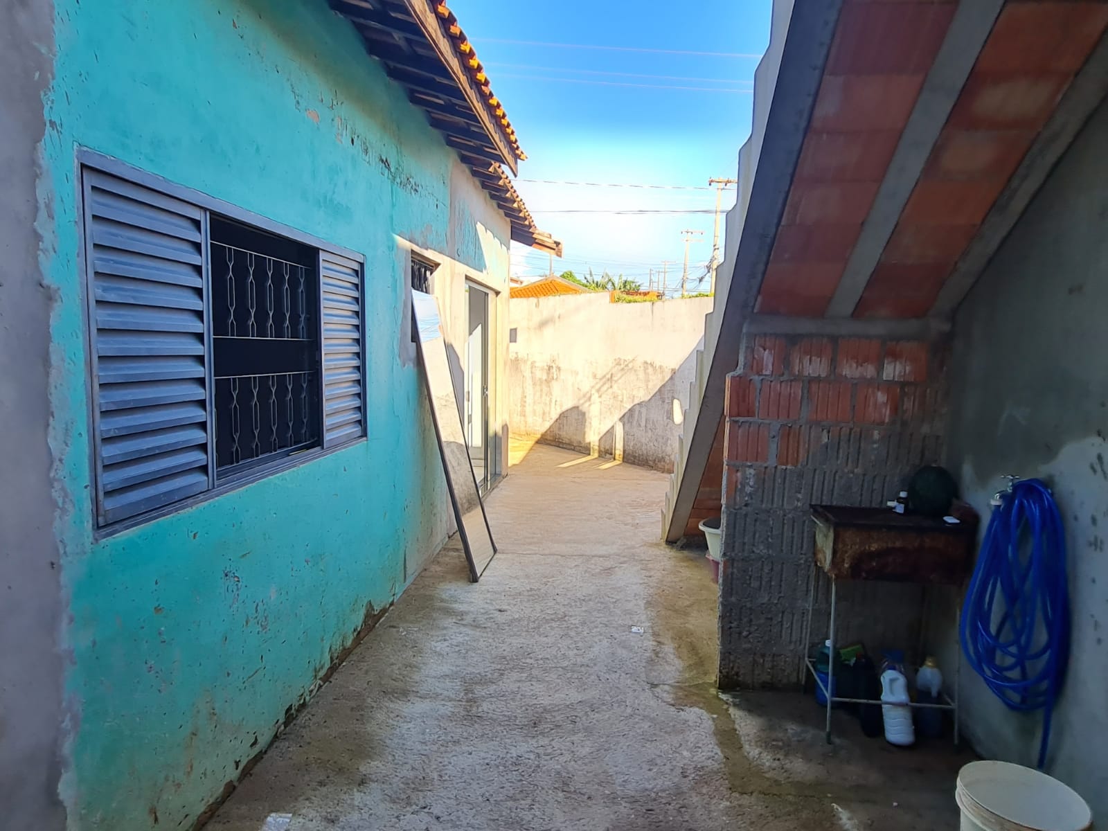 Casa Rua José Vieira Martins , n 102- Santa Luzia