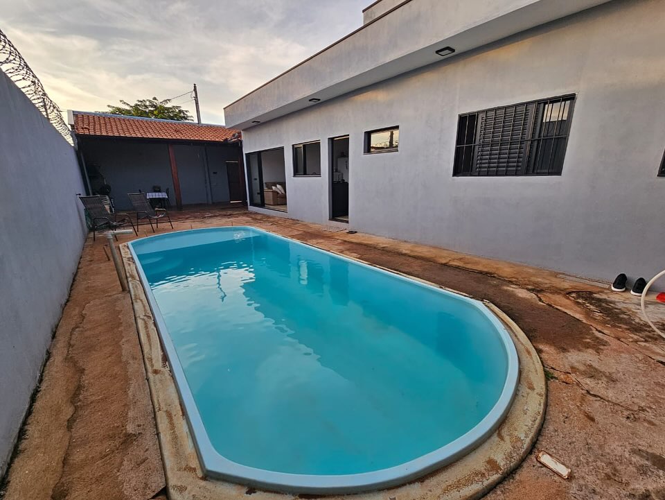 Casa na Rua Alagoas, n100- Parque Varotti