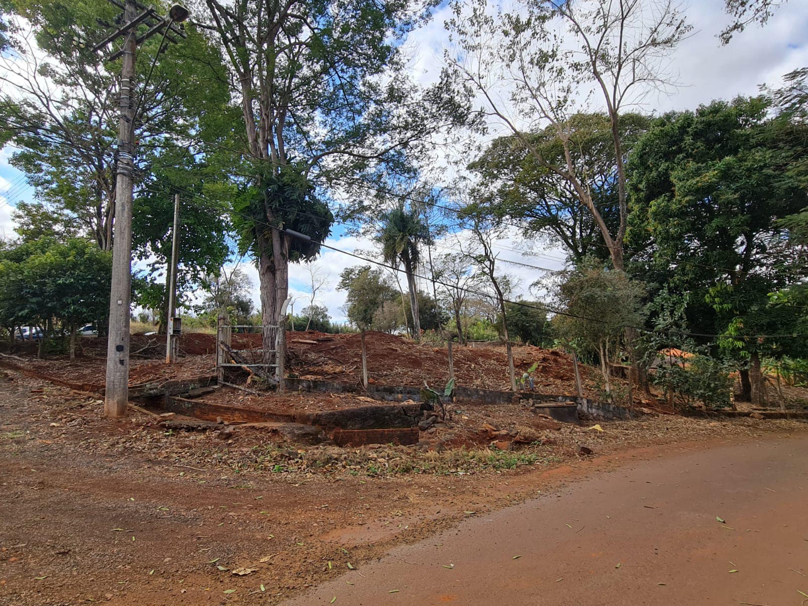 Terreno  na Cahoeira de Emas, Avenida Paulo Furlan/ Rua Moacyr Furlan