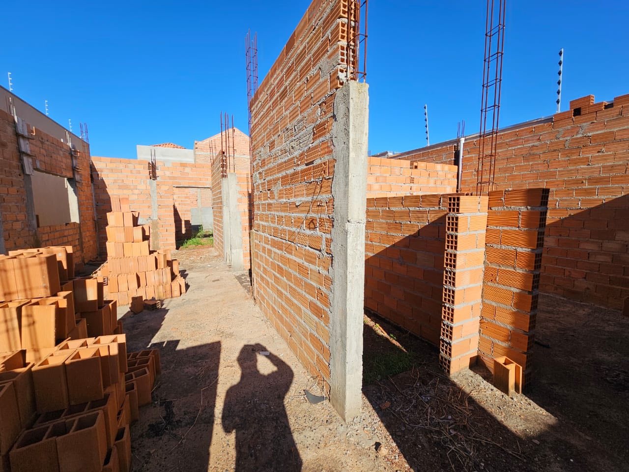 Terreno com Construção - Jardim Maria Marcolino