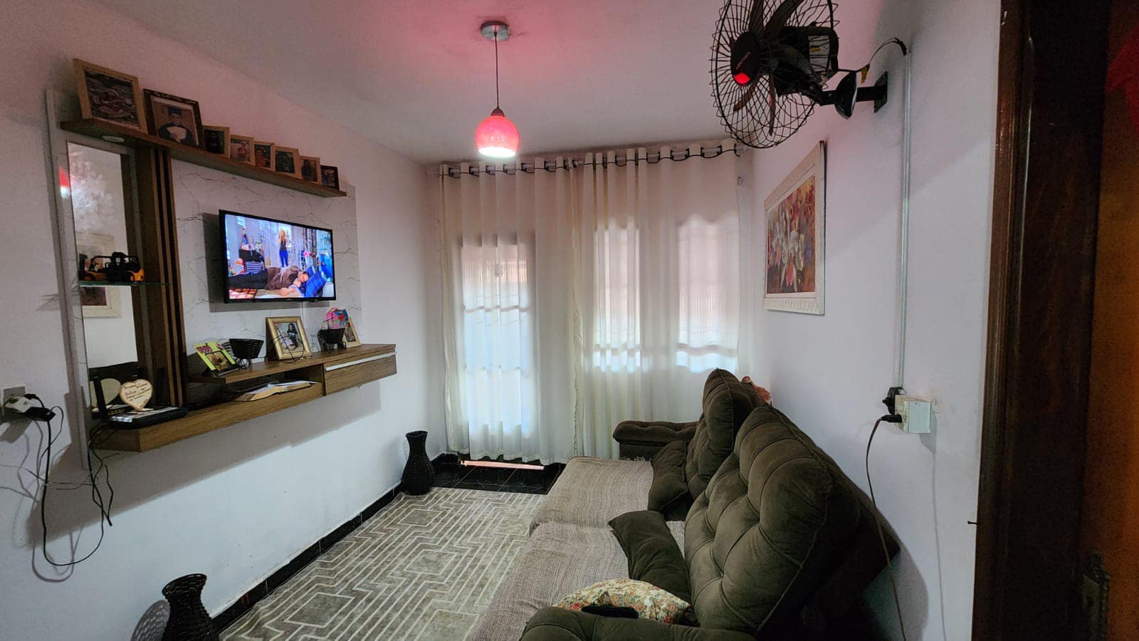 Duas Casas Rua Diamantino Mendes Ramos, n 160- Conjunto Habitacional Etore Marquezelli