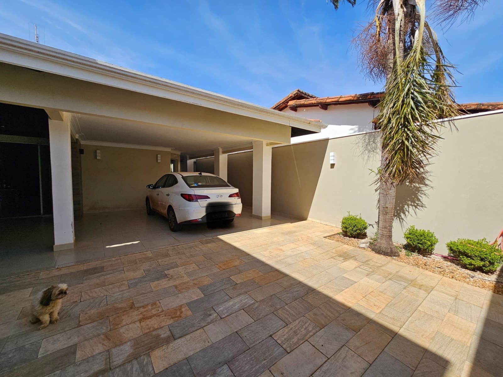 EXCELENTE CASA RESIDENCIAL COM COMÉRCIO - ÓTIMA LOCALIZAÇÃO - CENTRO