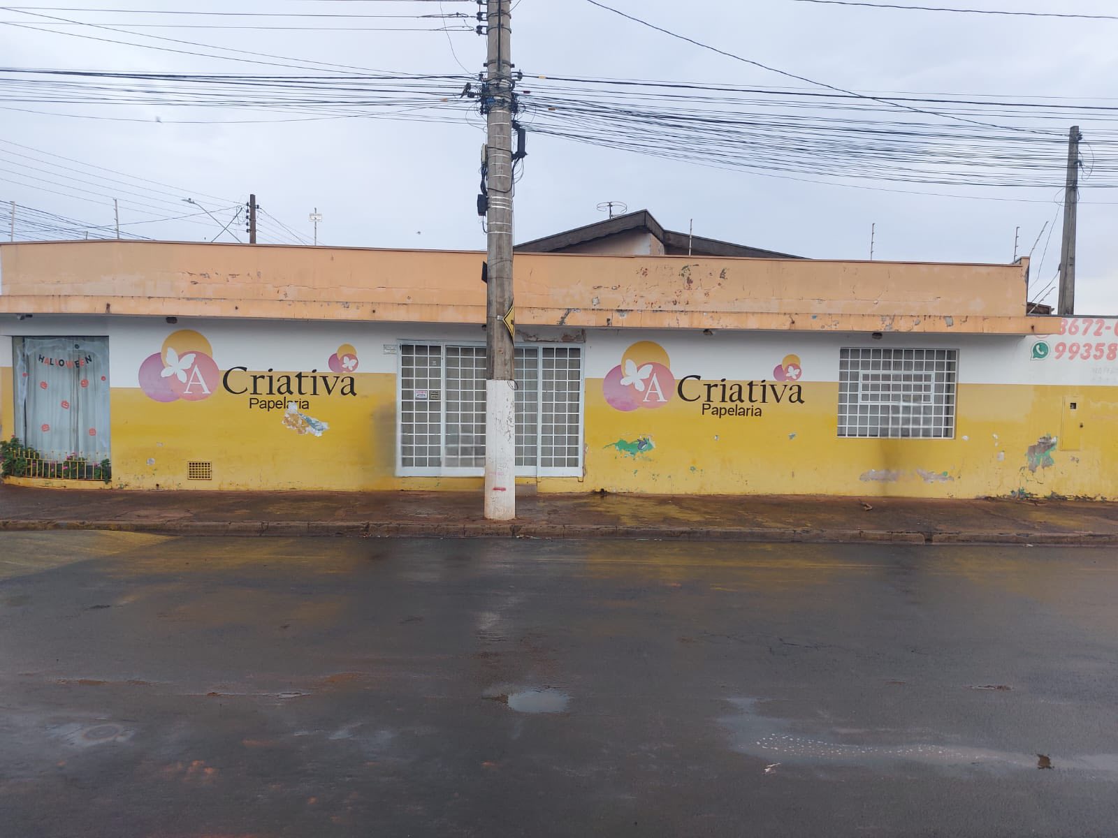 Casa Residencial / Comercio Rua Dr José Mendes da Silva , n 20- Conjunto Habitacional Ada Dedini Ometto