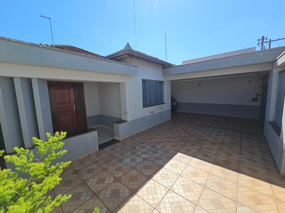 Casa / Sobrado Residencial Excelente Localização, Rua Prudente de Moraes, n917- Vila Bortone