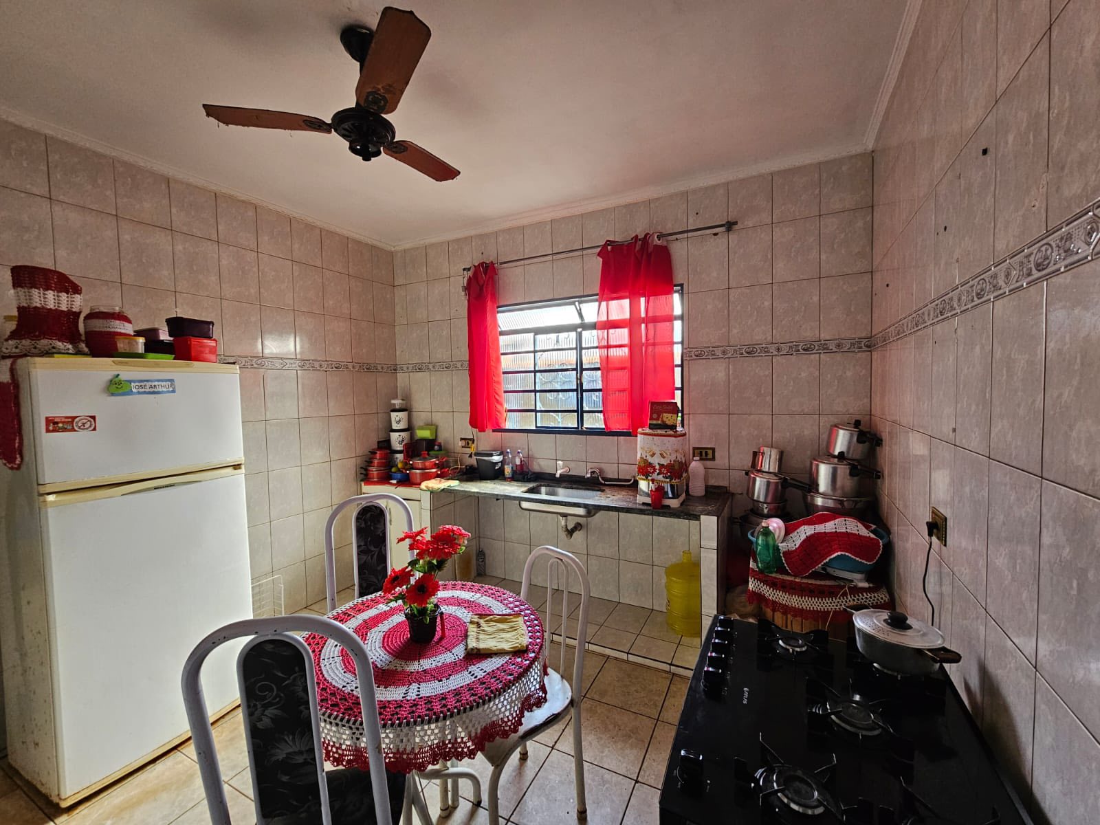 Casa Rua Natal Margutti, n 35- Jardim Santa Lúcia
