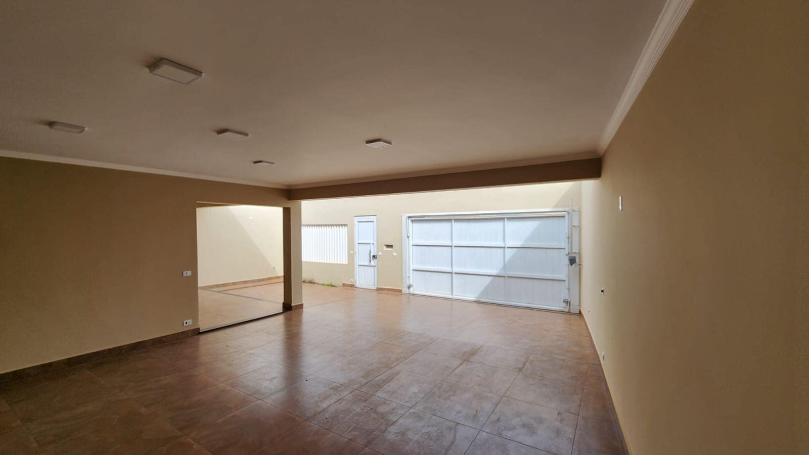 Casa Rua Treze de Maio , n 443- Vila Bortone