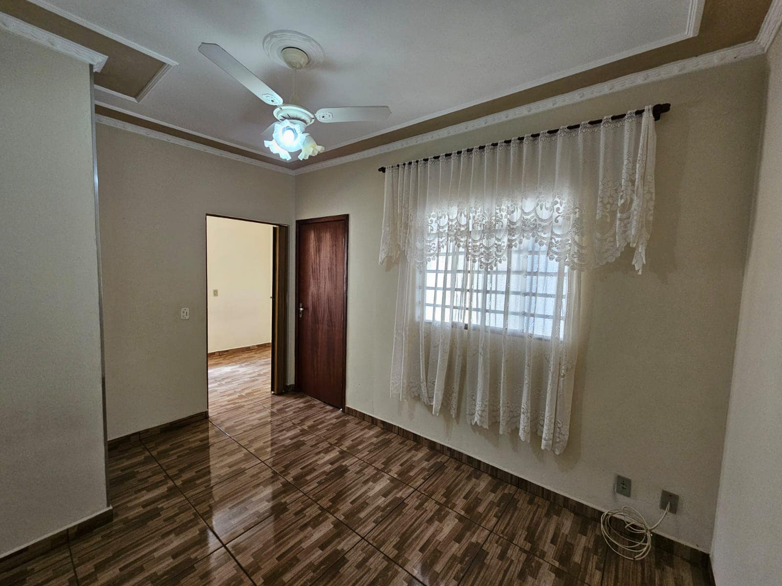 Casa Rua Rubens Malvestiti , n 54- Santa Luzia