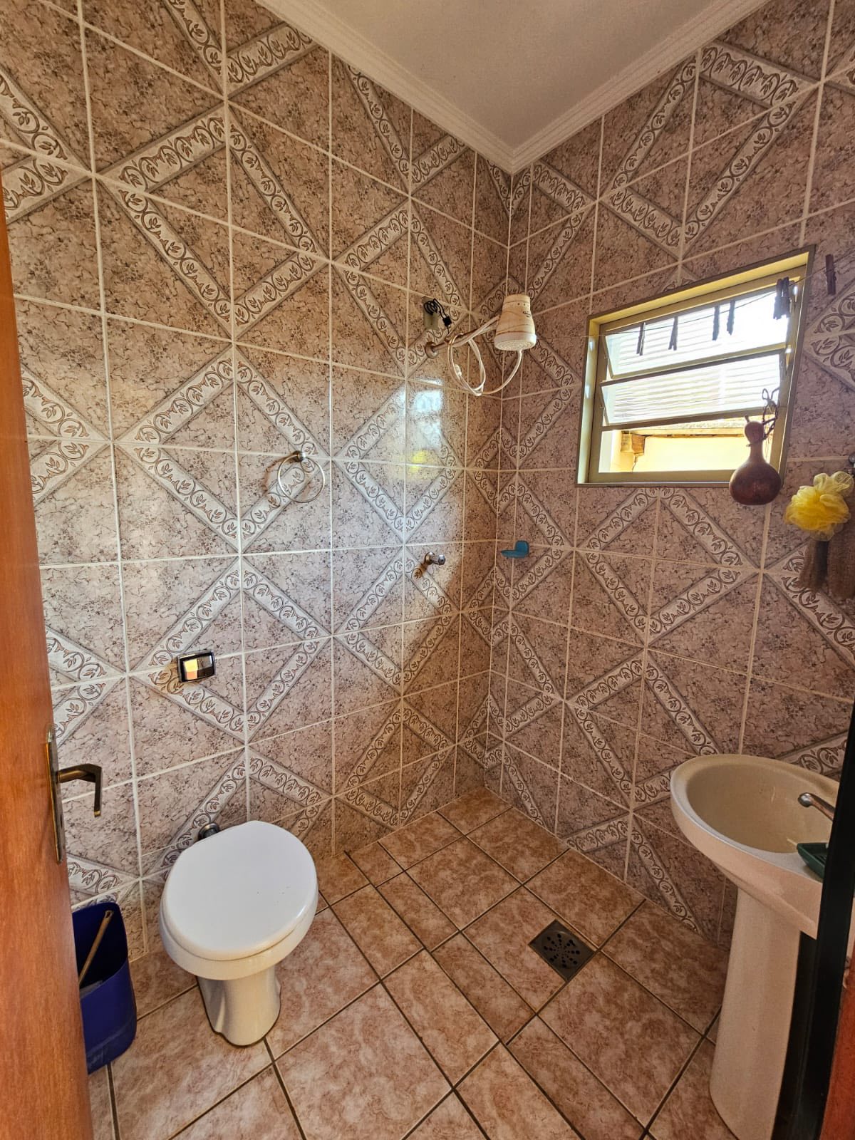 Casa  Rua João  Gaspar Letordi, n 222- Jardim Limoeiro, Cachoeira de Emas