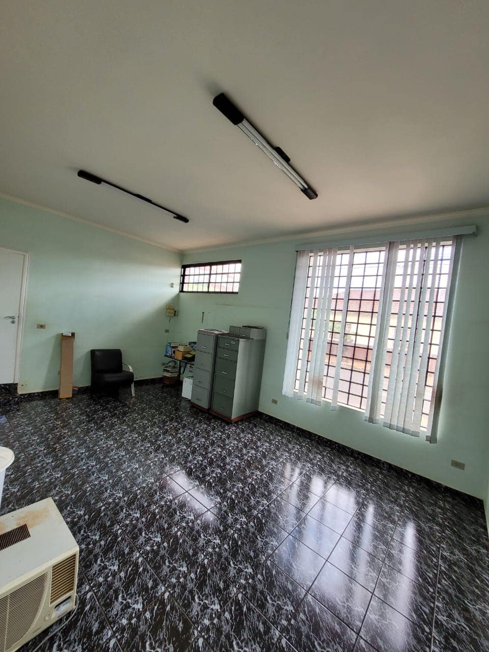 SOBRADO RESIDENCIAL E COMÉRCIO, Rua Coronel Rosa , n 330- Centro