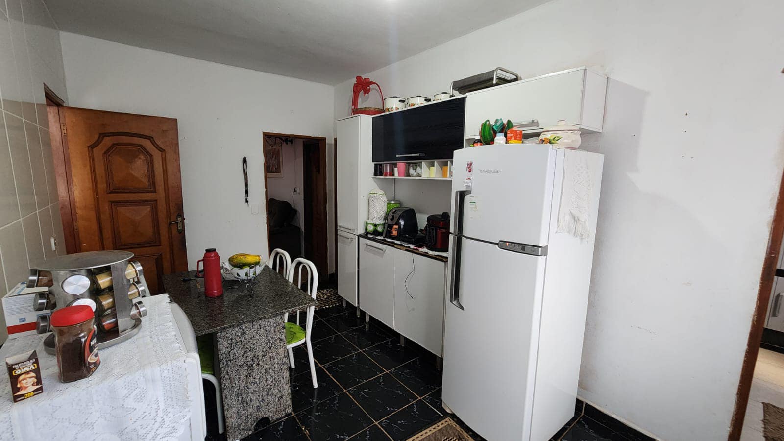 Duas Casas Rua Diamantino Mendes Ramos, n 160- Conjunto Habitacional Etore Marquezelli