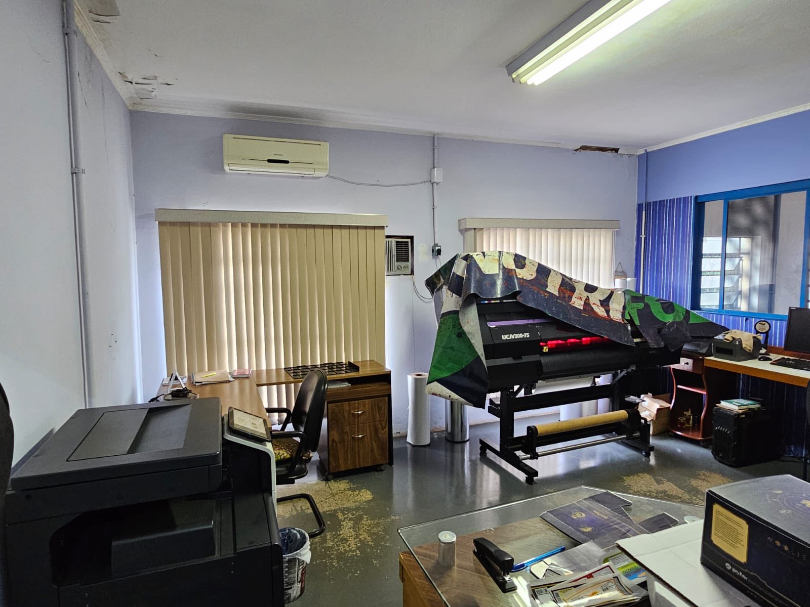 BARRACÃO COMERCIAL (Antigo Bis Bom ), Rua Ambrogio Margutti, n 373- Vila Santa Terezinha