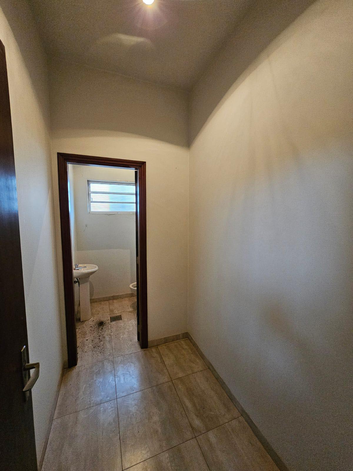 PRÉDIO COMERCIAL/RESIDENCIAL EXCELENTE LOCALIZAÇÃO Rua Treze de Maio, n574- Centro