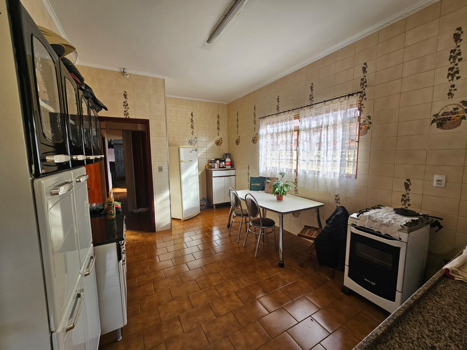 Casa Avenida Quinze de Novembro , n1200- CENTRO ( ÓTIMA LOCALIZAÇÃO)