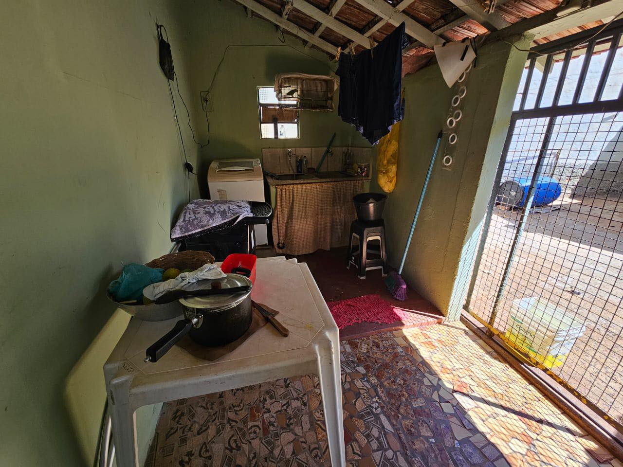 Casa Rua Joaquim Mendes Ramos, n73- Centro