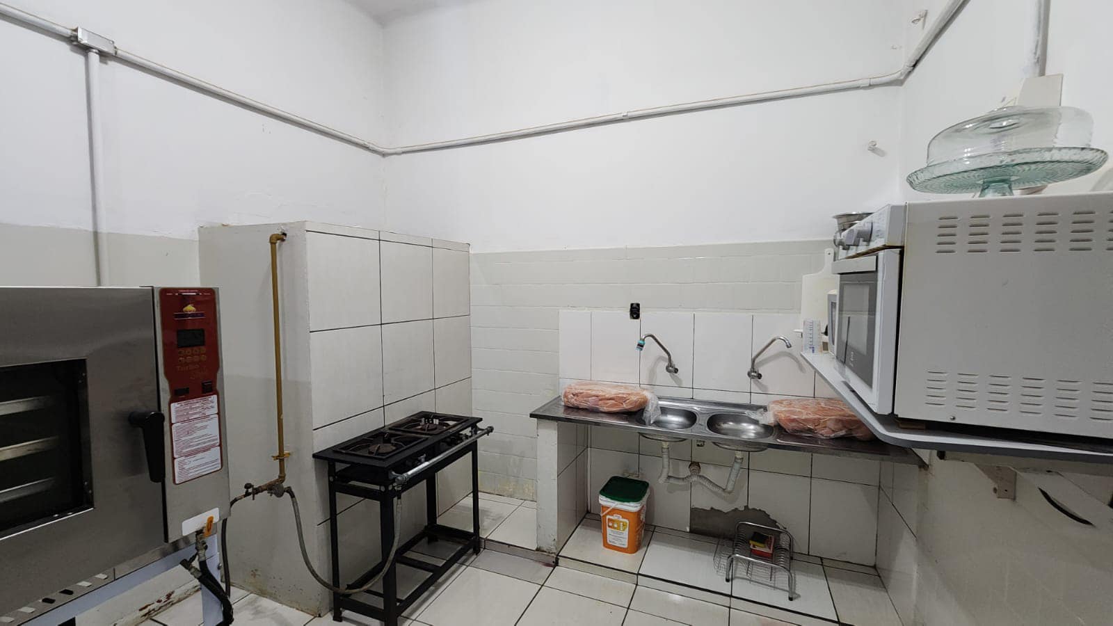 IMÓVEL COMERCIAL E RESIDENCIAL NO CENTRO / ÓTIMA LOCALIZAÇÃO Rua Prudente de Moraes, n527