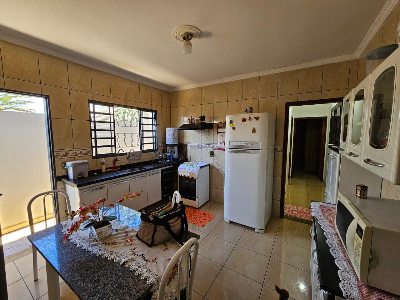 DUAS CASAS RESIDENCIAL (Geminada)Rua Dos Jasmin, n 81 e n77- Jardim Bela Vista