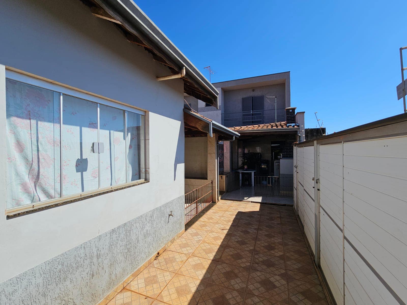 Casa / Sobrado Residencial Excelente Localização, Rua Prudente de Moraes, n917- Vila Bortone