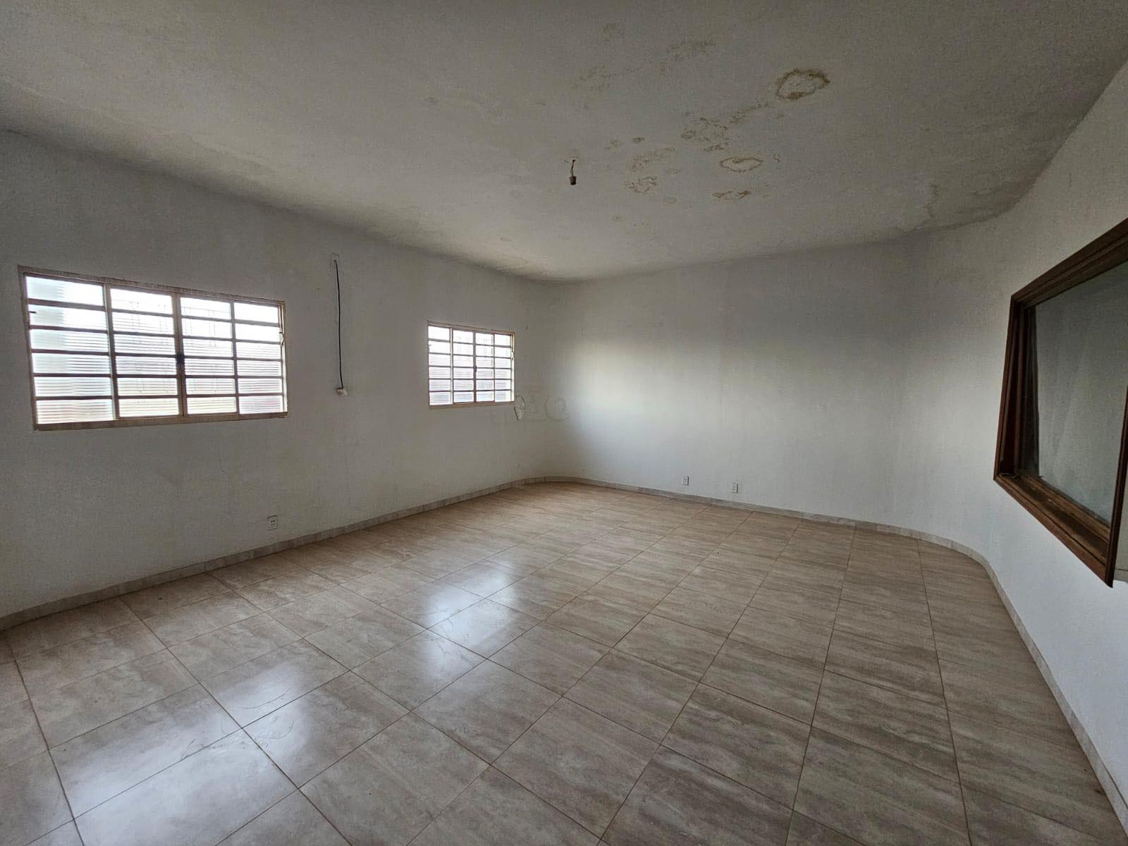 PRÉDIO COMERCIAL/RESIDENCIAL EXCELENTE LOCALIZAÇÃO Rua Treze de Maio, n574- Centro